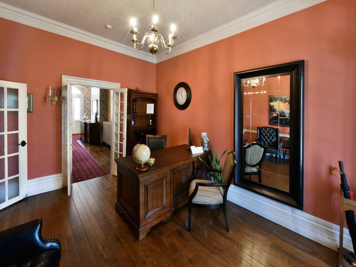 Brockamour Manor Bed And Breakfast Niagara-on-the-Lake Bagian luar foto